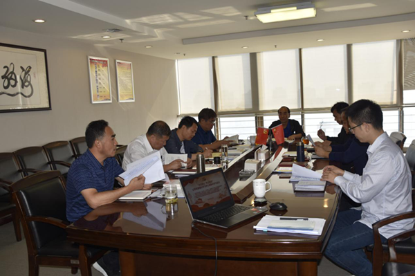 开云球赛_开云球赛中国有限公司
召开“不忘初心、牢记使命”主题教育党委理论学习中心组集中学习会议