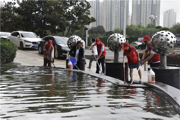 开云球赛_开云球赛中国有限公司
联合商务区社区开展“清洁家园 美化社区”       主题志愿服务活动